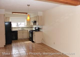 981 Calle Carmilita, Santa Fe NM  87505-6277 exterior