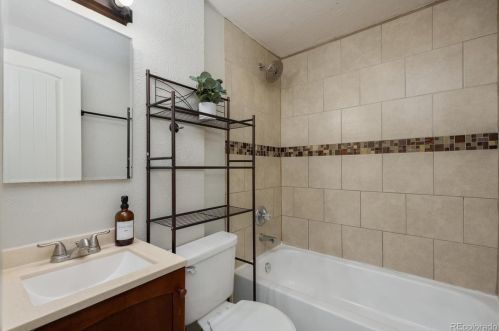 1084 Cleveland Pl, Denver CO  80601-2241 exterior