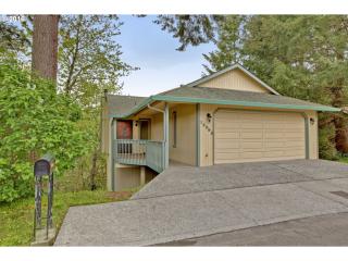 12952 Cooper St, Portland OR  97236-4980 exterior