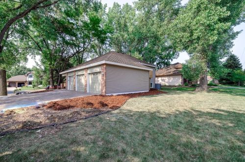 1374 26th Ave, Saint Paul MN  55112-6315 exterior