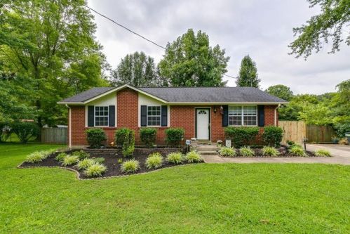 251 Garcia Dr, Pegram, TN 37143-2307
