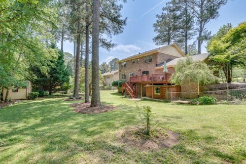 2970 Marlin Cir, Atlanta GA  30341-5118 exterior