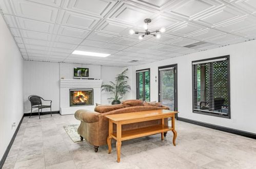 5485 Errol Pl, Atlanta GA  30327-4871 exterior