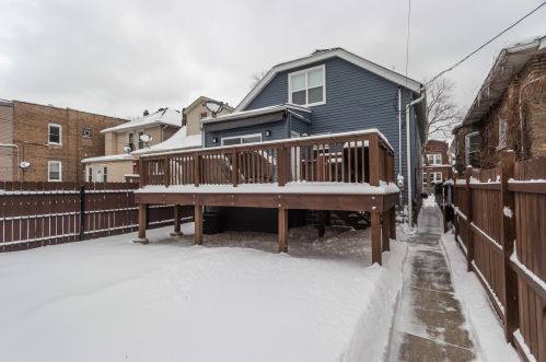 4324 Sawyer Ave, Chicago IL  60618-1212 exterior
