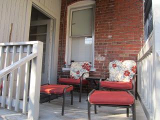 719 Graydon Ave, Norfolk VA  23507-1620 exterior