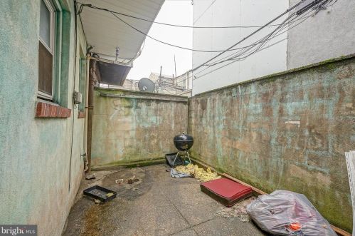 1716 5 St, Philadelphia PA 19148-1850 exterior