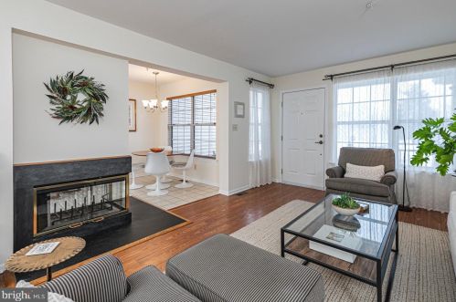 316 Brickhouse Rd, Princeton NJ  08540-7352 exterior