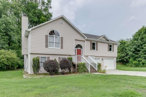 2810 Hamil Chase Dr, Buford, GA 30519-7007