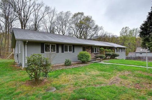 810 Neipsic Rd, Glastonbury, CT 06033-2504