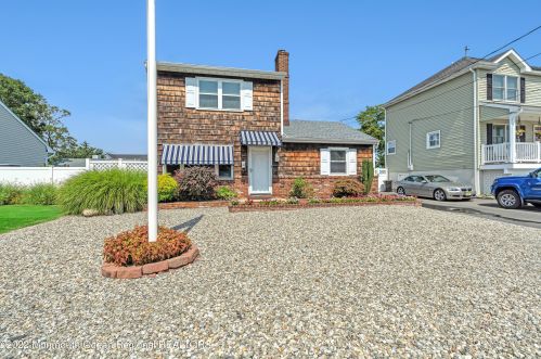 1847 Riviera Pkwy, Point Pleasant Beach, NJ 08742-5245