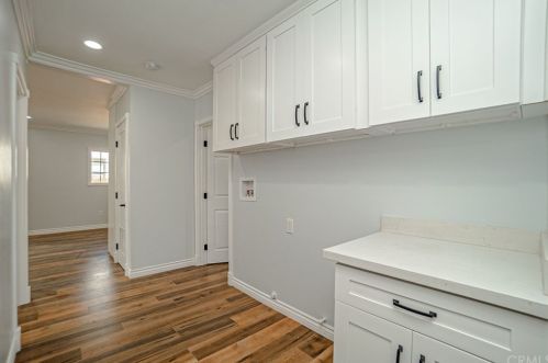 511 Allen Ave, Glendale CA  91201-2505 exterior