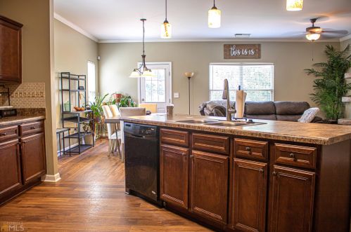 4125 Lindbergh Way, Rex GA  30273-1581 exterior