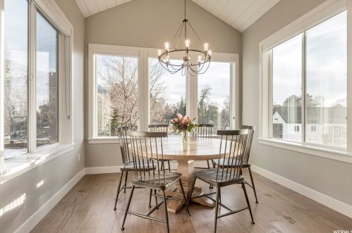 2712 Mt Jordan Rd, Sandy UT 84092-3380 exterior