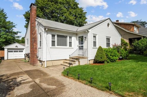 20 Quincy St, Providence, RI 02908-2819