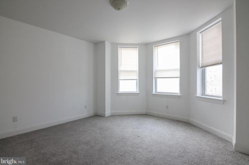 4625 Benner St, Philadelphia, PA 19135-3633