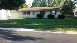 327 Rowe Dr, Bloomington, IL 61701-2132