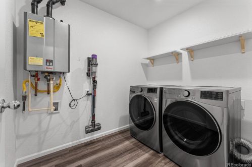 21001 60th Ave, Denver CO  80019 exterior