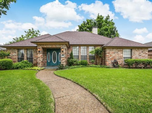 2416 Powderhorn Dr, Plano, TX 75025-2325