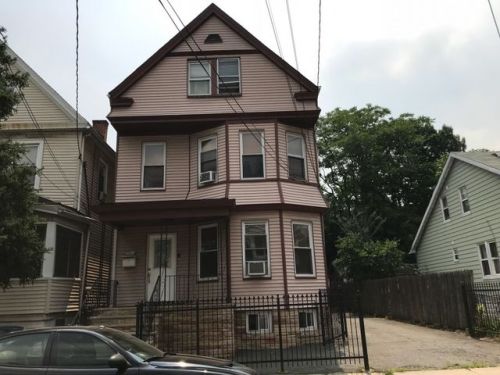 26 Maple Ave, Irvington, NJ 07111-4322