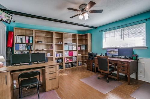 1726 Southampton Dr, Carrollton TX 75007-2623 exterior