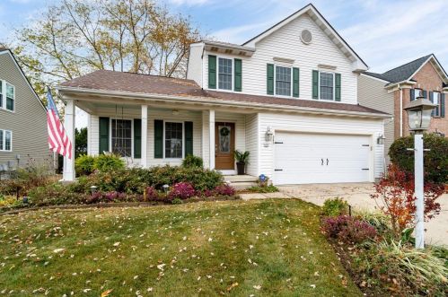 245 Crockett Dr, Springboro, OH 45066-9069