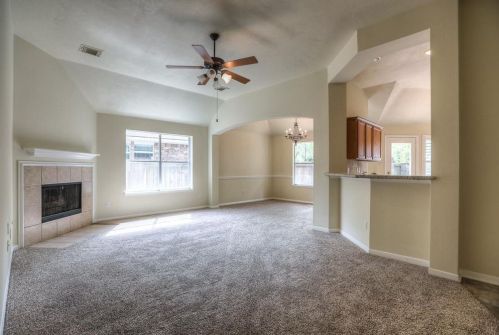 27 Steep Trail Pl, Conroe TX  77385-3666 exterior