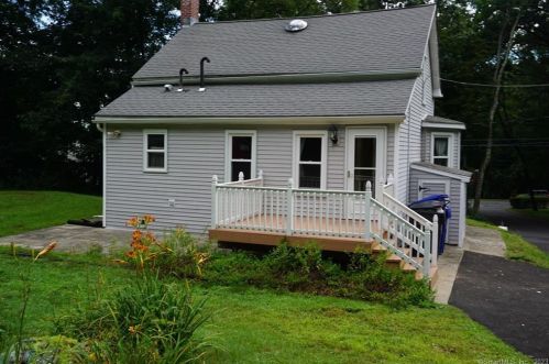 6 Longview St, Ellington CT  06029-4107 exterior