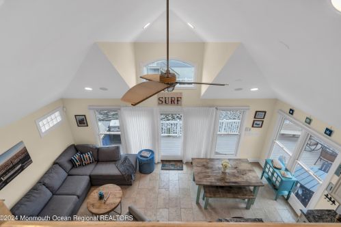 211 Canal Ln, Lavallette NJ  08735-1604 exterior