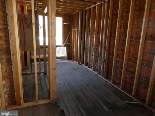 2104 9 St, Philadelphia PA 19122-1313 exterior