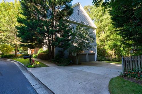 2120 Fernleaf Park Dr, Atlanta GA  30318-1413 exterior