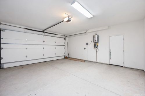 48 Twin Gables, Irvine CA  92620-3506 exterior