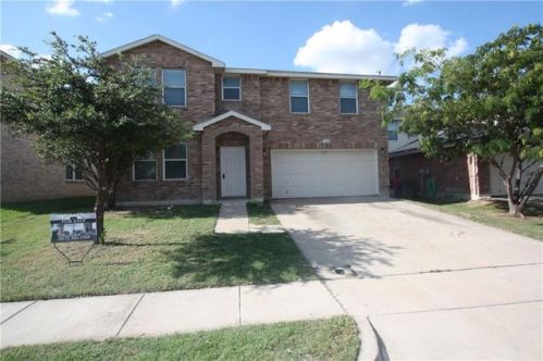 640 Granite Rdg Dr, Fort Worth TX  76179-7330 exterior