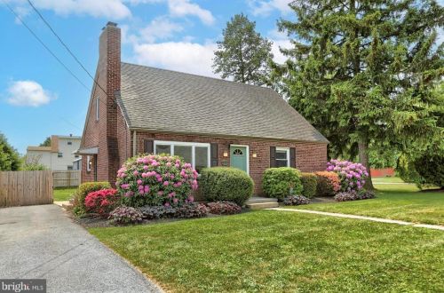6213 Elaine Ave, Harrisburg PA  17112-1767 exterior