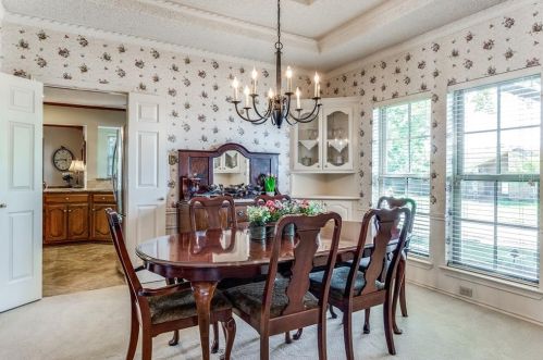 2101 Nob Hl, Carrollton TX 75006-2822 exterior