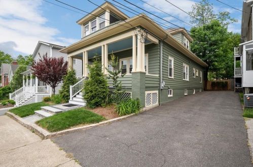 62 Locust St, Providence, RI 02906-1644