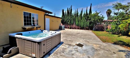 217 Dale Ave, Anaheim CA  92801-4816 exterior