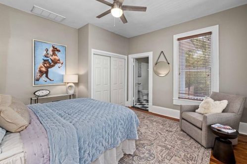 1901 David St, Austin TX  78705-4666 exterior