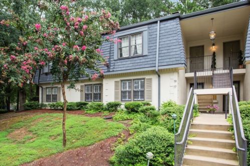 17 Glenald Way, Atlanta GA  30327-4056 exterior