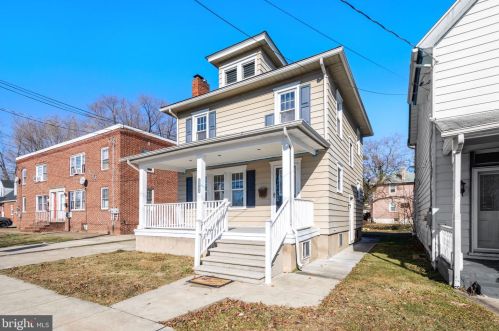 2216 Cove Rd, Camden, NJ 08110-1633