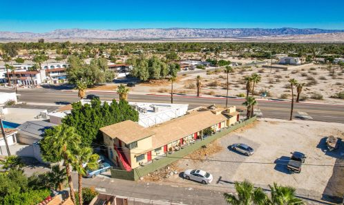 2231 Palm Canyon Dr, Palm Springs, CA 92262-2833