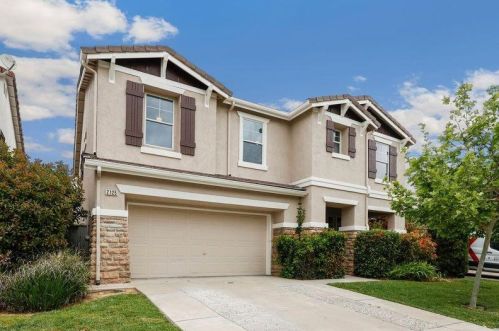 2125 Yarnell Way, Elk Grove, CA 95758-7118
