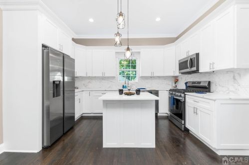 416 Victoria Ave, Piscataway, NJ 08854-1541