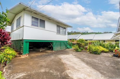 304 Wyllie St, Honolulu HI  96817-1727 exterior