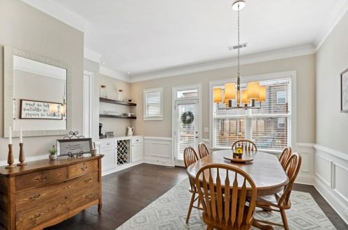 3619 Brookleigh Ln, Atlanta GA  30319-2206 exterior