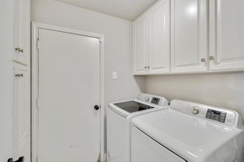 8708 Lake Country Dr, Fort Worth TX  76179-2802 exterior