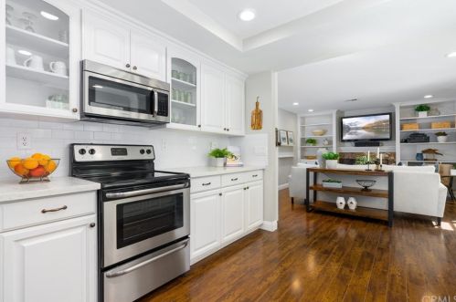 8020 Woodsboro Ave, Anaheim CA  92807-2506 exterior