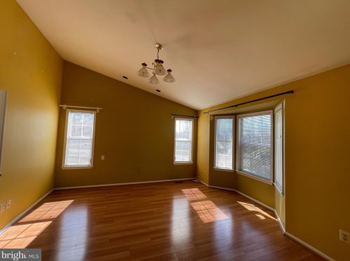 12 Colebrook Ct, Princeton NJ  08540-7050 exterior