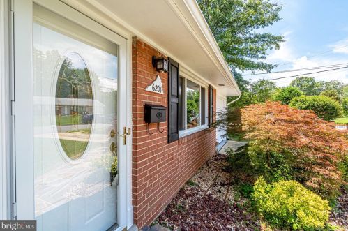 6201 Doncaster Ct, Springfield, VA 22150-3320