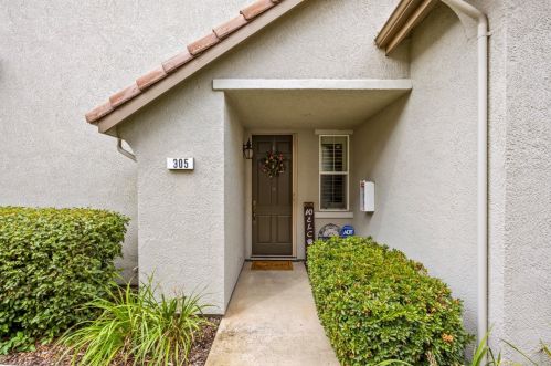 305 Picasso Way, Folsom, CA 95630-5620