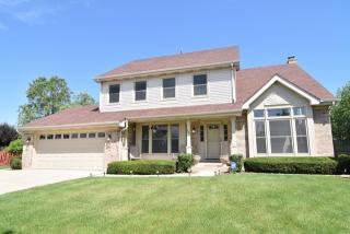 465 Thacker Ct, Schaumburg, IL 60173-6593